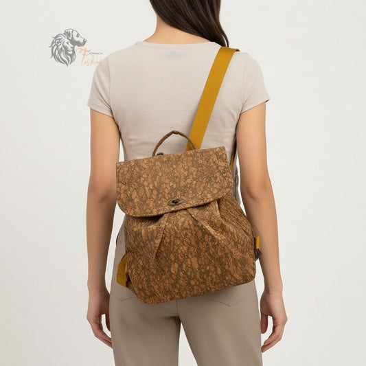 City Rucksack aus Korkstoff mit goldenen Datails & Samtfutter, City Backpack.