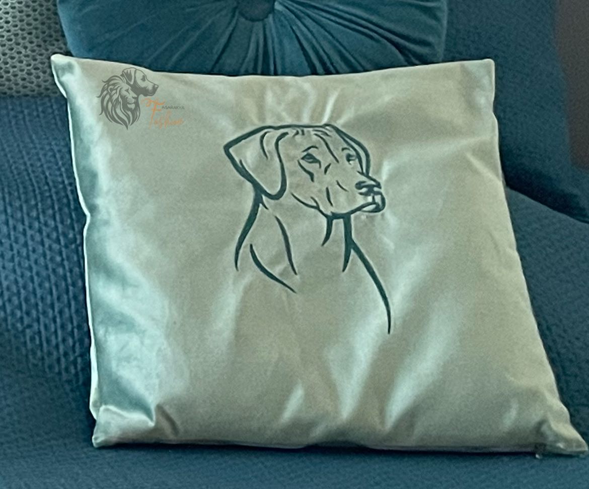 Kissenbezug- Sofakissen-Dekokissen-Rhodesian Ridgebacks (Kopf)